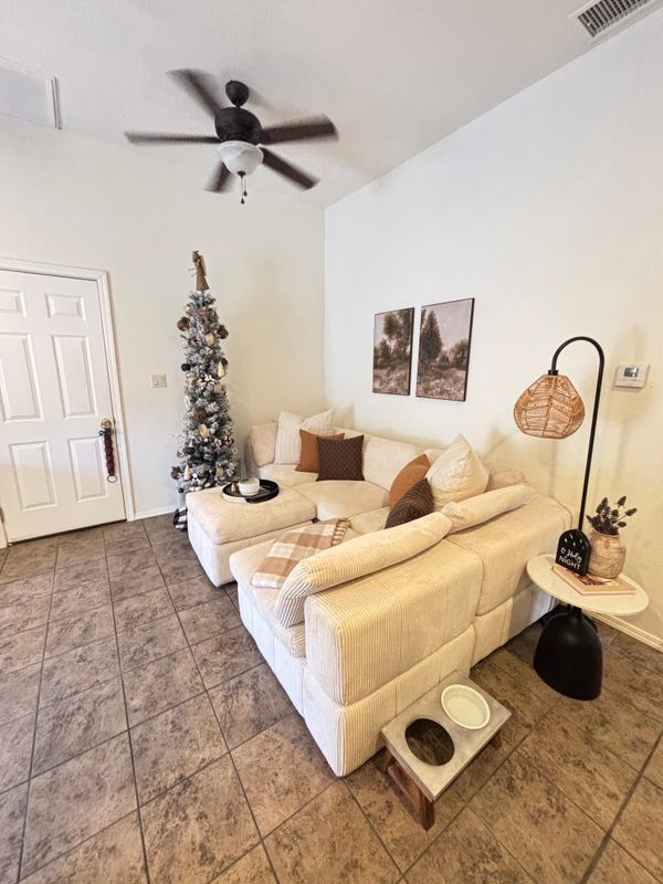 Building Photo - 1208 Alpine Oaks Dr