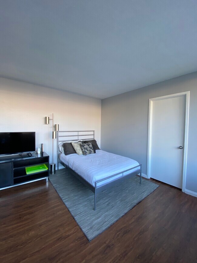 450 W 7th St, Tulsa, OK 74119 Condo for Rent in Tulsa, OK