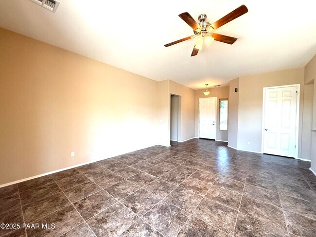 Foto del edificio - 4678 Edgemont Rd