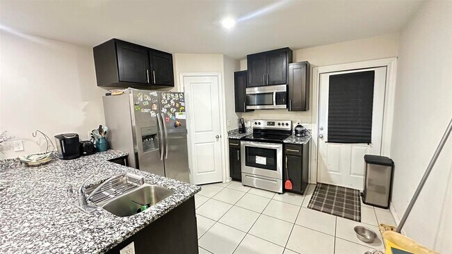 Building Photo - 3614 Jorge Sosa Dr