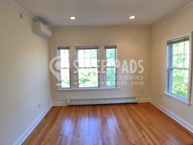 Building Photo - 65 Langdon St