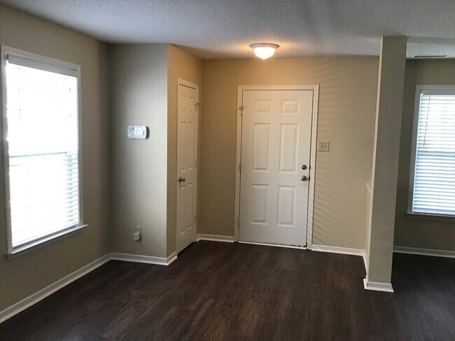Building Photo - 12645 Republic Drive
