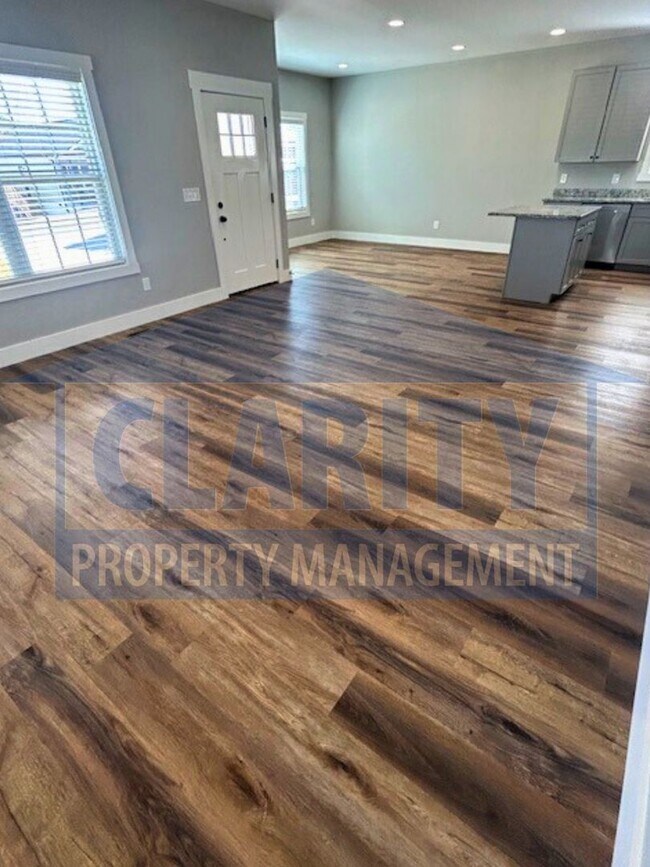 Foto del edificio - *Brand New* 3 bedroom home!