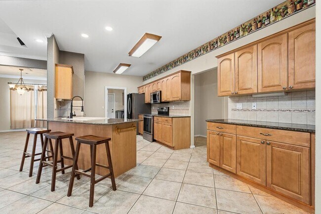 Foto del edificio - 1717 Red Oak Dr