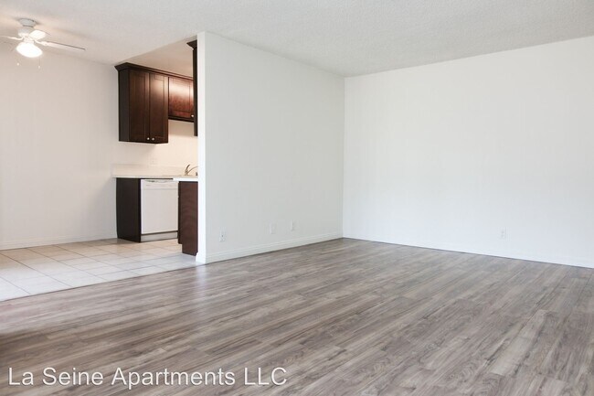 Building Photo - 522 Normandie Ave