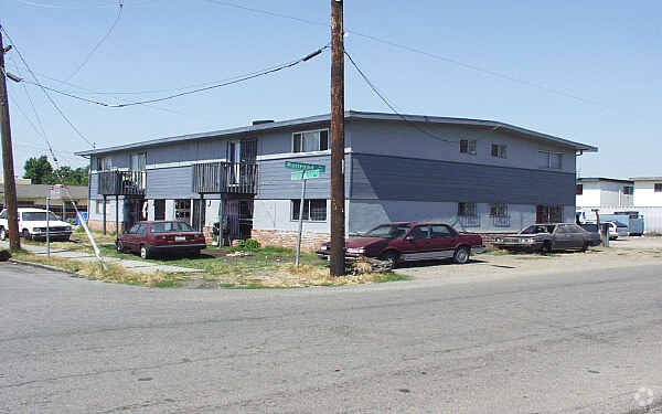 Foto del edificio - 725 S Elmhurst Ave