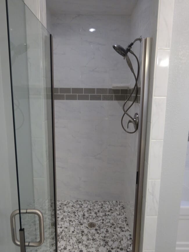 Primary Bath - 4406 Parkhurst Dr