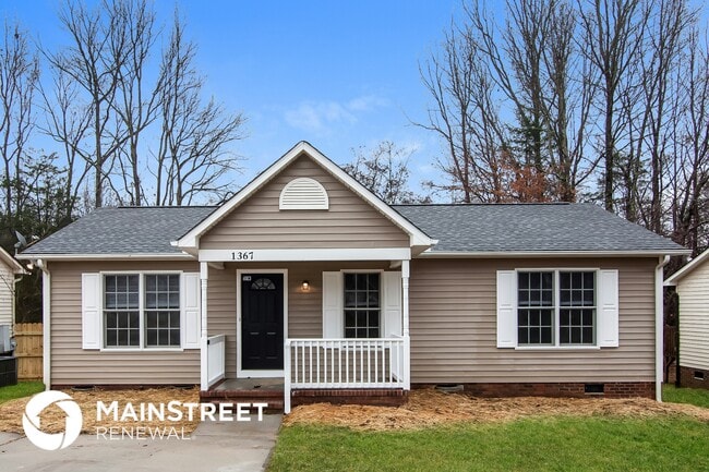 Building Photo - 1367 Hidden Valley Dr