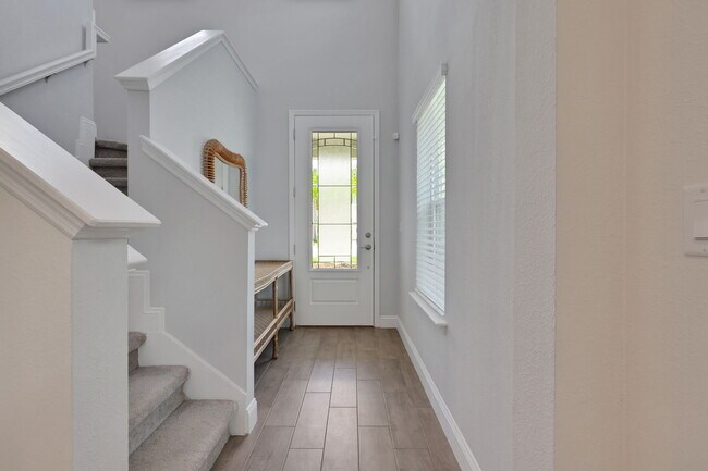 Foto del edificio - 174 Killarney Ave