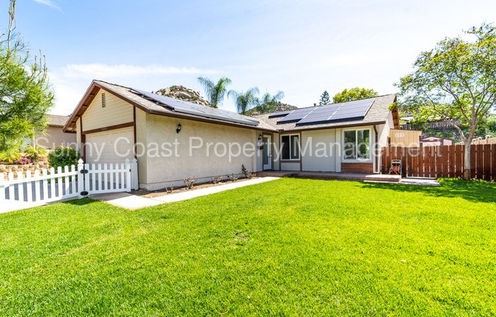 Primary Photo - 10331 Escadera Dr