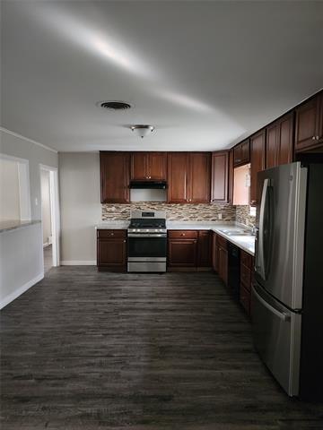 Building Photo - 3204 Phoenix Dr