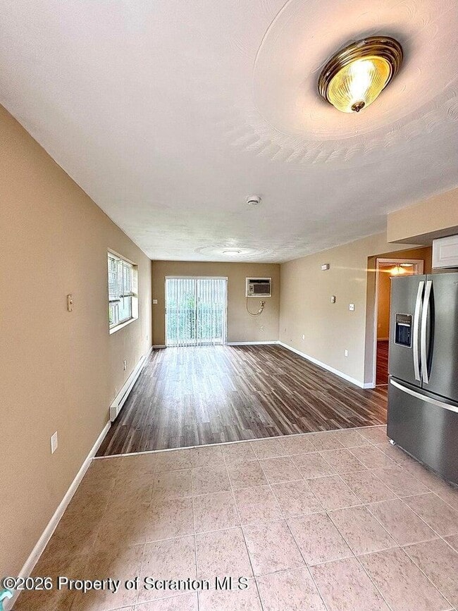 Building Photo - 1213 Lori Dr