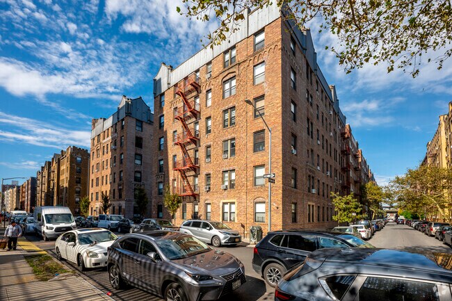 Building Photo - 601 Brightwater Ct