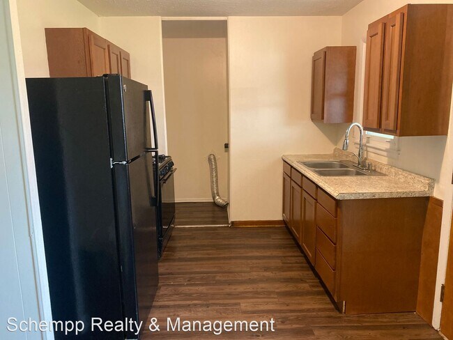 Building Photo - 3 br, 1 bath House - 5616 Lagoona Dr