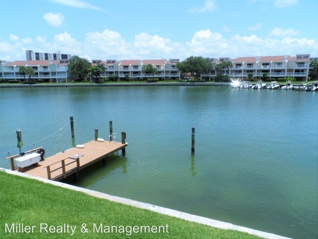 Building Photo - 548 Plaza Seville Ct