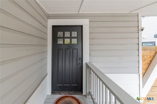 Foto del edificio - 2404 Oak Crest Ave