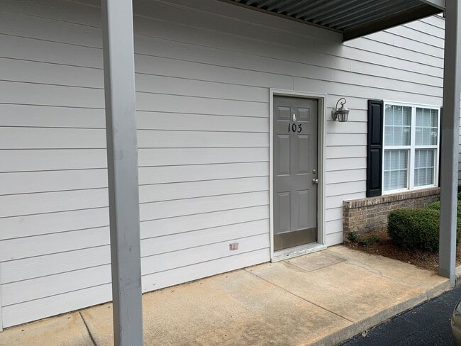 Foto del edificio - Fall 2026 Two Bedroom @ Park Place Condos!