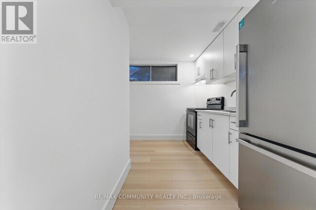 Building Photo - 90 Euclid Ave