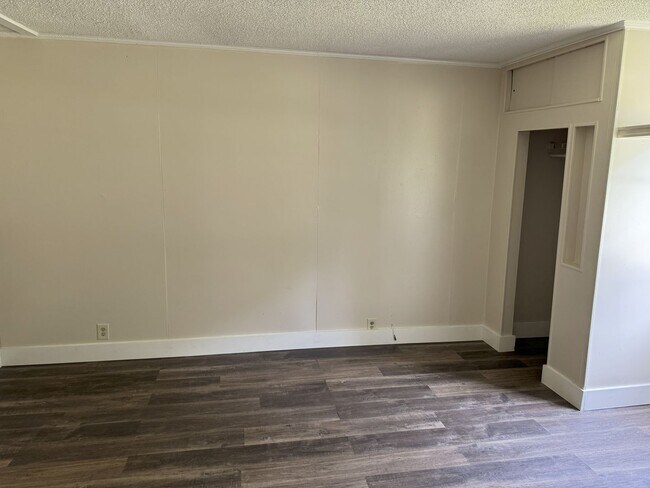 Foto del edificio - 307 Miller Blvd