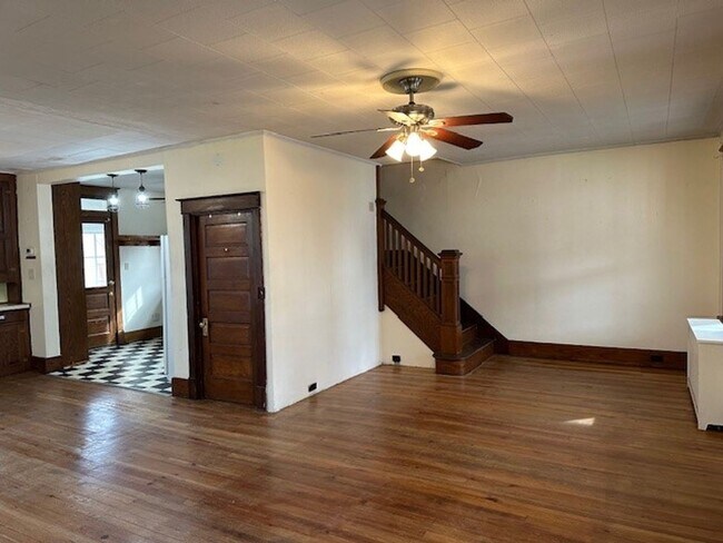 Foto del edificio - Welcome to this charming 3-bedroom, 1-bath...