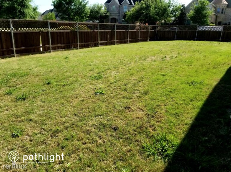 Building Photo - 5 br, 3.5 bath House - 3203 Overhill Drive...