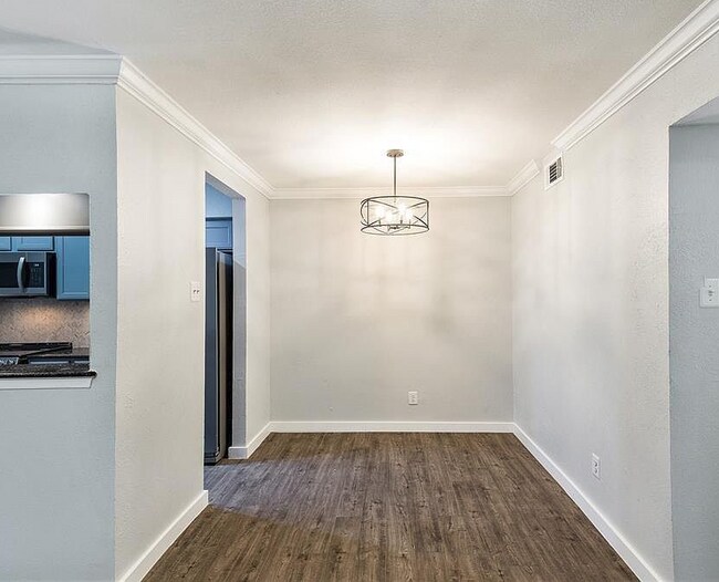 Building Photo - 5300 Keller Springs