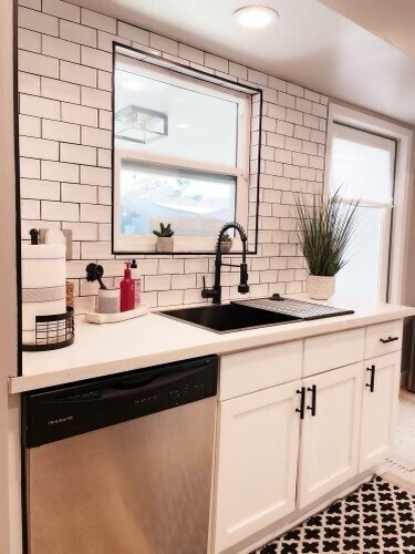 KITCHEN - 5834 Denny Ave