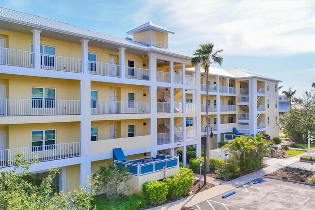 Building Photo - 8411 Placida Rd