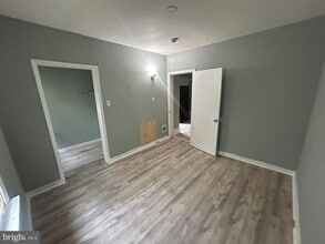 Building Photo - 408 Burlington Ave