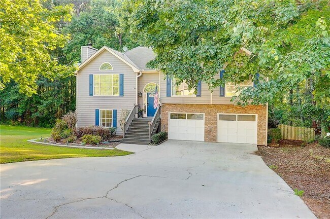 Building Photo - 3347 Camens Way NE