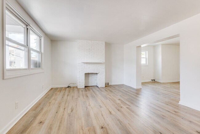 Foto del edificio - AVAILABLE August 2026 - Beautiful 2+ Bedroom Home w/ Updates Throughout!