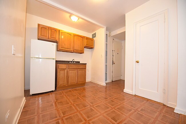 Foto del edificio - 14045 Ash Ave