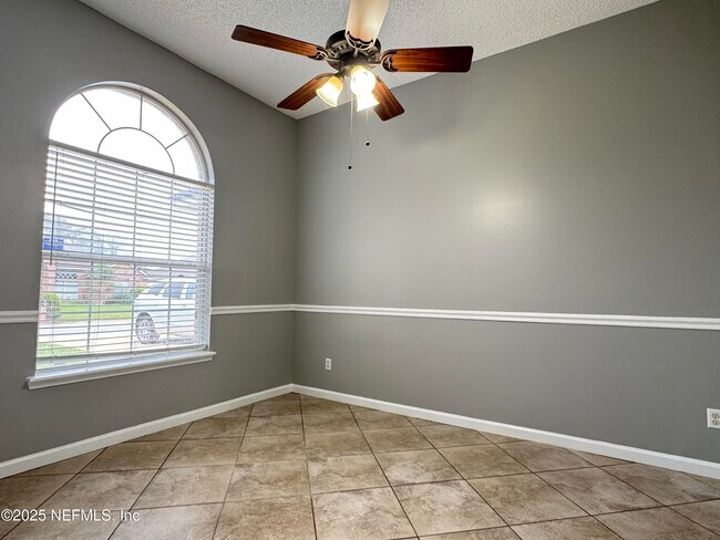 Foto del edificio - 9841 Staple Inn Ct