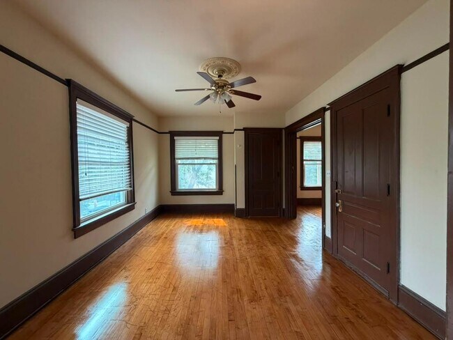 Foto del edificio - 2322-2324-2324 N 6th St