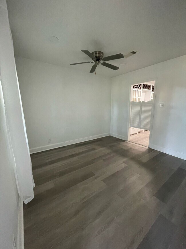 Foto del edificio - 7410 Ilex St