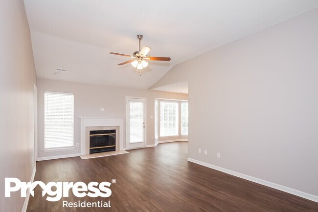 Building Photo - 1610 Jeffrey Bryan Dr