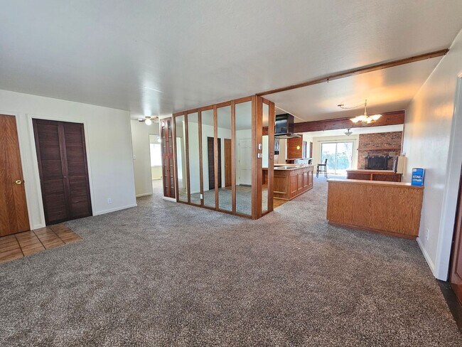 Foto del edificio - Central Sparks - Mid Century Modern Gem - Close to Everything