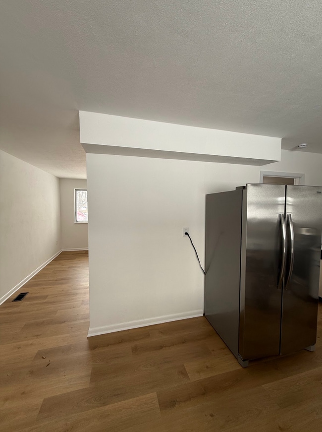 Foto del edificio - 6693 Sterling Dr