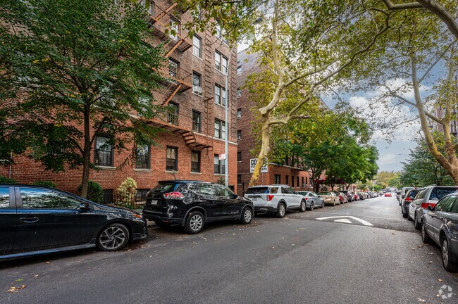 Building Photo - 4739 40th St