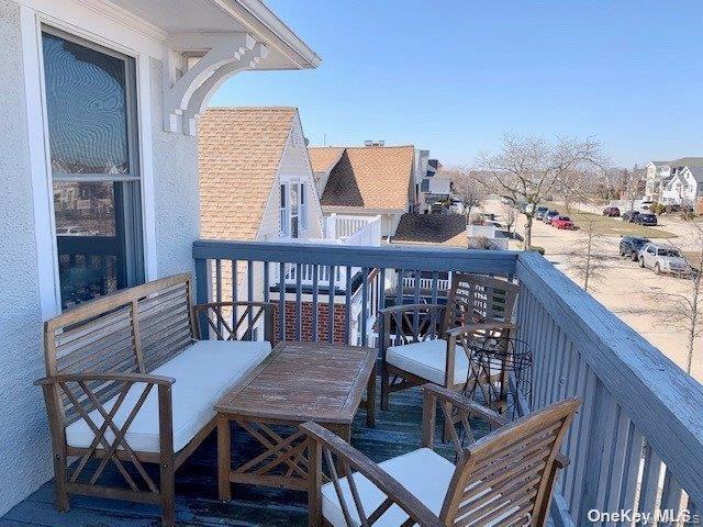 Foto del edificio - 216 W Hudson St