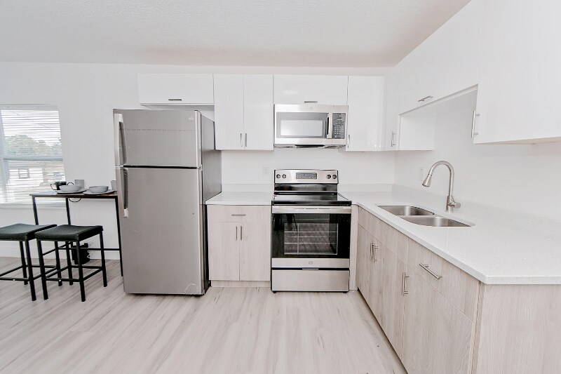 Foto principal - 905 W 12th St