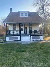 Building Photo - 729 Watsontown Rd