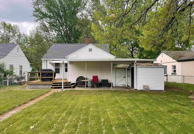 Building Photo - Beautiful Oakland Home with Finished Basement & Hardwood Floors