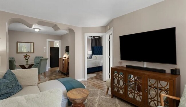 Foto del edificio - 1793 Channing St