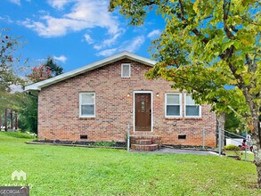 Building Photo - 3821 Rex Cir