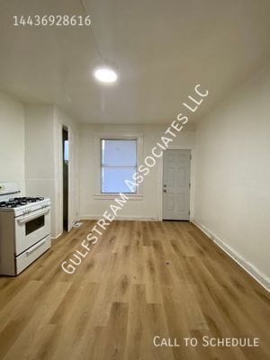 Building Photo - 2406 E Oliver St