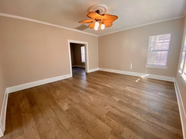 Foto del edificio - 3 Bedroom 2 Bath Remodeled Home in Broadmoor!