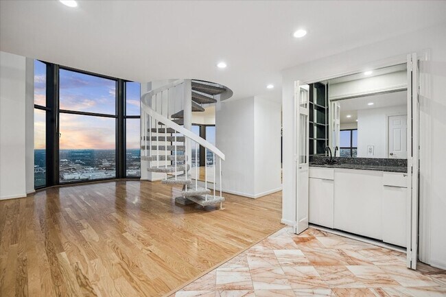 Foto del edificio - 2001 Holcombe Blvd