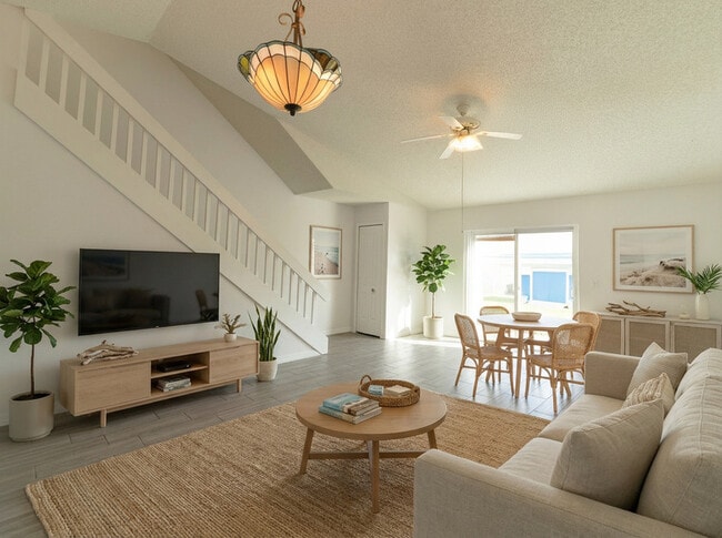 Building Photo - 756 Aquatic Dr