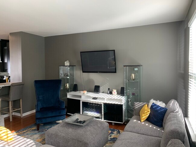 Foto del edificio - 3408 Sterling Brook Dr
